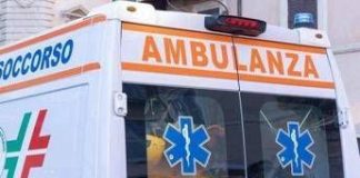 Camaiore, scontro tra furgoncino e moto: morto 32enne