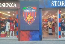 Lo Store del Cosenza calcio ha una nuova sede Nuova sede dello Store del Cosenza Calcio
