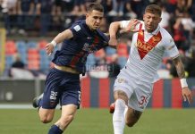 Cosenza-Brescia 1-1, il tabellino del match Cimino braccato da Besaggio durante Cosenza-Brescia (foto Francesco Farina)