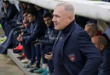 Alvini: “Sono tornato perchè credo alla salvezza” Massimiliano Alvini, tornato sulla panchina rossoblù (foto Francesco Farina)