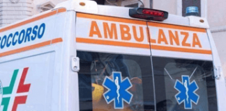 Cade mentre monta climatizzatore, morto operaio 58enne a Massa Lubrense