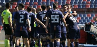 Cosenza-Bari 1-0: le pagelle dei rossoblù L'esultanza dei calciatori del Cosenza (foto di Francesco Farina)