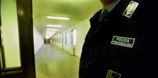 “Da quella casa uscirà in una bara”, arrestato 47enne: perseguitava l’ex moglie
