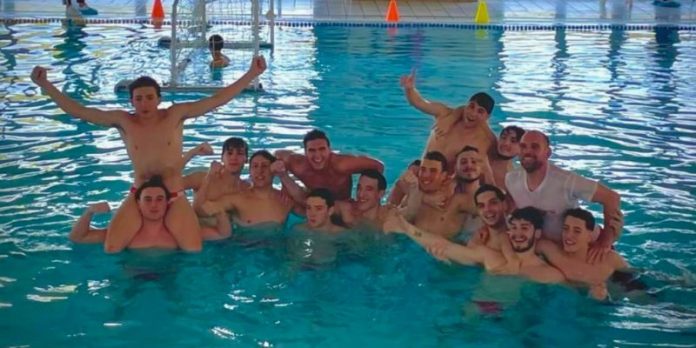 La Ve Bar Rende Nuoto è promossa in serie C decisivo lo scontro diretto con l'ICOS Monopoli La Ve Bar Rende Nuoto è promossa in serie C decisivo lo scontro diretto con l'ICOS Monopoli