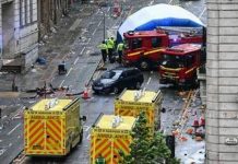Liverpool, auto sulla folla durante festa per vittoria scudetto: 50 feriti, due sono gravi