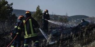 Grecia, maxi incendio a Chio: evacuati 19 insediamenti