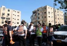 Iran, attacco di Israele a reattore Arak. Missili su Tel Aviv, colpito ospedale di Soroka