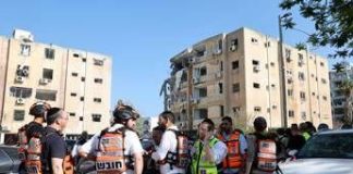 Iran, attacco di Israele a reattore Arak. Missili su Tel Aviv, colpito ospedale di Soroka