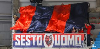 Pirossigeno Cosenza, ingresso libero per la sfida decisiva dei playout L'angolo occupato dai tifosi rossoblù al PalaCosentia (foto Michele De Marco)