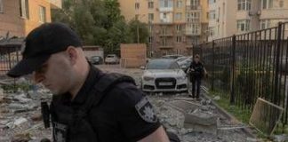 Massiccio attacco russo sull’Ucraina, droni e missili anche su Kiev: almeno 4 morti