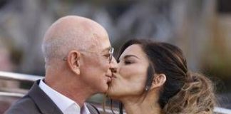 Nozze Bezos, “sei una meraviglia”: il sussurro di Jeff alla moglie in abito da sposa