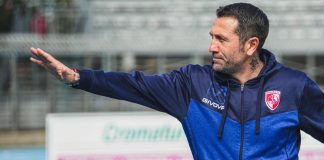 Oggi Buscè diventerà il nuovo allenatore del Cosenza Antonio Buscè (foto da pagina Facebook Rimini FC)