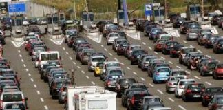 Primo weekend di esodo da bollino rosso, agosto in nero: ecco tutte le strade a rischio traffico