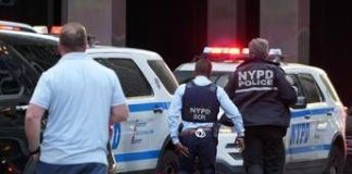 Sparatoria Manhattan, chi era l’attentatore: la malattia e il biglietto nella tasca
