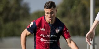 Il giovane talento del Cagliari Achour vestirà la maglia del Cosenza Achour (foto pagina Facebook Cagliari Calcio)
