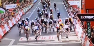 Ciclismo, Vuelta: la tappa di Saragozza è di Philipsen, sprint vincente Ciclismo, Vuelta la tappa di Saragozza è di Philipsen, sprint vincente