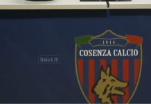Una parte della stampa in protesta con il Cosenza Calcio, anche Il Dot si unisce Tavolo delle conferenze Cosenza Calcio