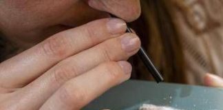 Dalla cocaina rosa alla ketamina, ecco i rischi dello sballo nelle notti estive