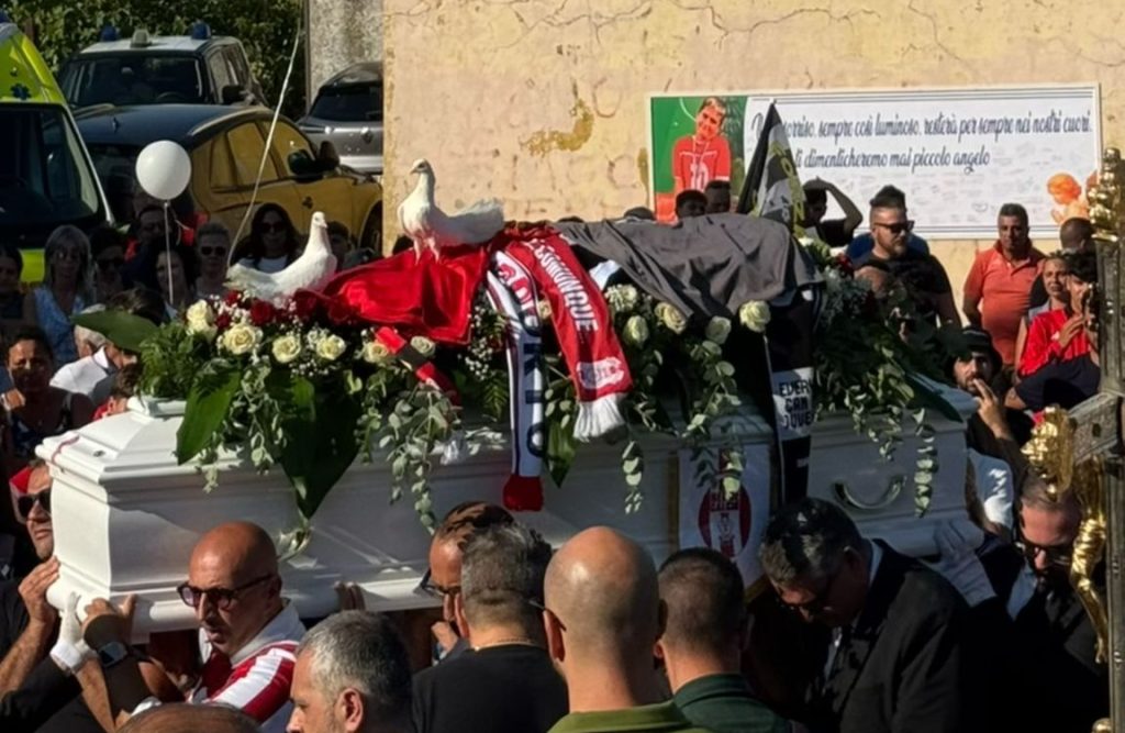 Il corteo per Francesco