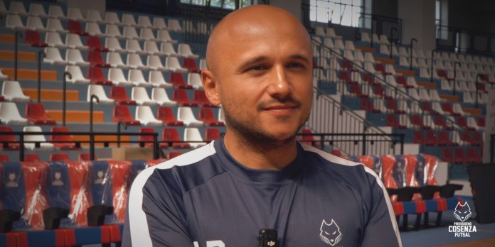 Il nuovo tecnico della Pirossigeno Cosenza Alfredo Paniccia