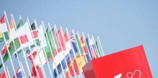 Mostra Venezia 2025 al via oggi: il discorso di Fanelli, premio a Herzog e film di Sorrentino