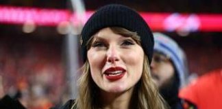 Taylor Swift tornerà con un nuovo album: l’annuncio nel podcast del fidanzato