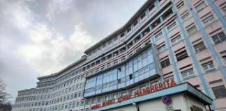 Verbania, morto il bimbo di 3 anni caduto nella piscina di un b&b a Omegna