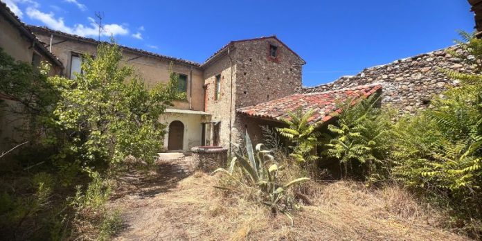 Zumpano riscopre le sue radici l'acquisto del Convento degli Agostiniani, un simbolo storico