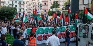 Migliaia in piazza anche a Cosenza per lo sciopero generale a sostegno della Palestina Manifestazione Cosenza pro Palestina