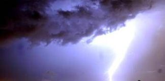 Ciclone diretto a Sud, ancora forte maltempo poi breve tregua nel weekend: il meteo