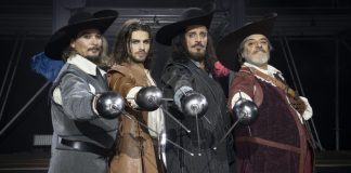 Festival d’Autunno, l’epopea di Dumas rivive con “I Tre Moschettieri – Opera Pop” Festival d'Autunno, l'epopea di Dumas rivive con I Tre Moschettieri - Opera Pop
