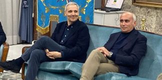 Ottobre di ‘Libri in Comune’. Torna a Cosenza lo scrittore napoletano Maurizio De Giovanni