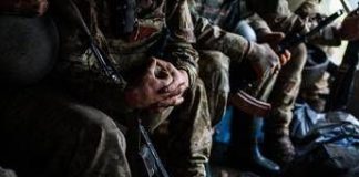 Battaglia per Pokrovsk, Zelensky: “E’ dura”. Russia prepara assedio finale