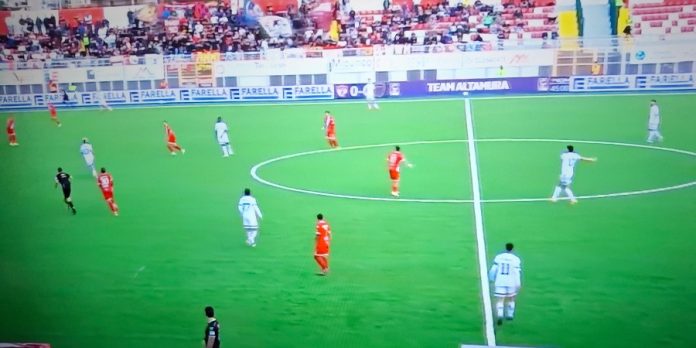 Il Cosenza sbatte su arbitro e portiere, solo 1-1 ad Altamura