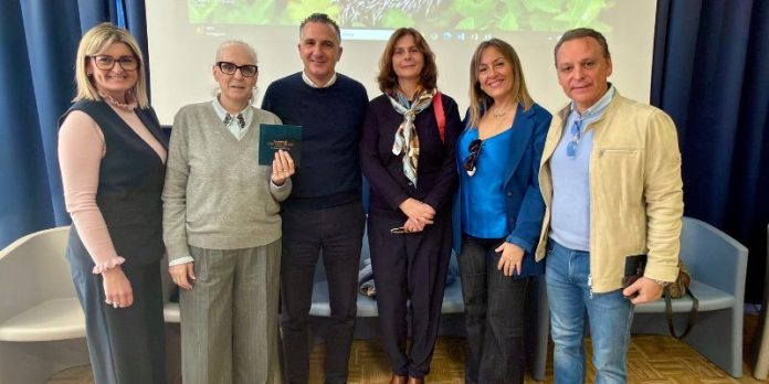 La storia di Castrolibero nasce un tascabile storico per le nuove generazioni La storia di Castrolibero nasce un tascabile storico per le nuove generazioni