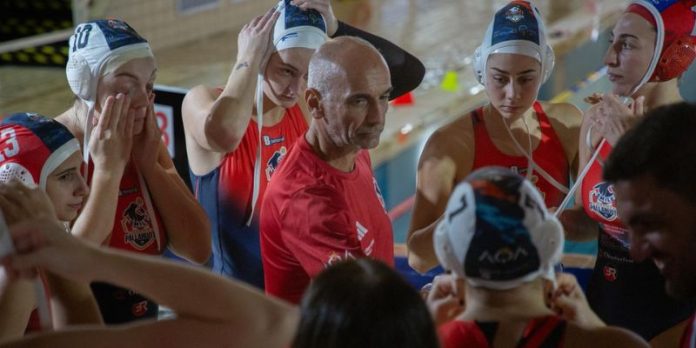 Pallanuoto femminile impresa della Smile Cosenza, vittoria 16-15 ai rigori contro la Sis Roma