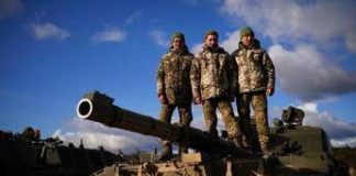 Ucraina, dal Donbass alla Russia e Kiev mai nella Nato al ritorno di Mosca nel G8: ecco il piano di pace di Trump