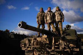 Ucraina, dal Donbass alla Russia e Kiev mai nella Nato al ritorno di Mosca nel G8: ecco il piano di pace di Trump