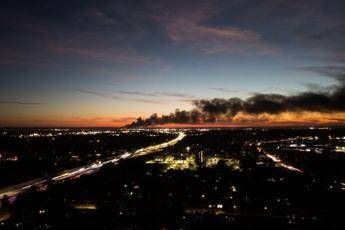 Usa, aereo cargo si schianta vicino all’aeroporto di Louisville: 7 morti