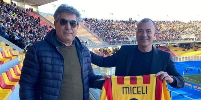 Carmelo Miceli e Sticchi Damiani Carmelo Miceli e il presidente del Lecce Sticchi Damiani