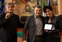 L’attrice Annalisa Insardà premiata a Cosenza dalla Commissione cultura