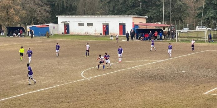 Seconda Categoria il Donnici soffre ma vince nel finale, Komunicando battuta 2-1