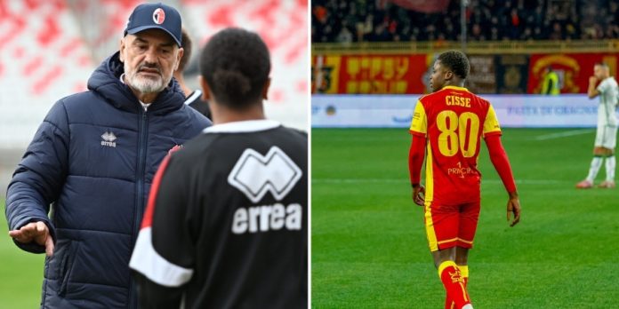 Vivarini e Cisse (foto da pagina Facebook SSC Bari e US Catanzaro)