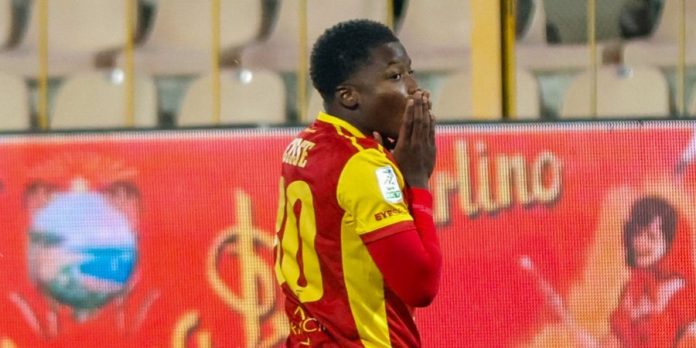 Alphadjo Cissè (foto da pagina Facebook US Catanzaro) Alphadjo Cissè (foto da pagina Facebook US Catanzaro)