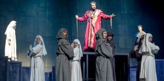 Teatro: “Forza Venite Gente” fa tappa a Corigliano-Rossano e Cosenza Forza venite gente (foto Simone Carozzo)