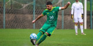 Ponzio, il cuore del Cus Unical: “Questa maglia è un orgoglio. Ai playoff ci proveremo fino alla fine” Leonardo Ponzio, capitano del Cus Unical Calcio (foto Michele De Marco)