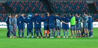 Sanzioni inflitte al Cosenza Calcio: ritardi e avanzi di cibo nei cartoni per gli arbitri Staff e squadra al termine del match con il Monopoli (foto Michele De Marco)