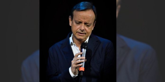 AMA Calabria, Gianluca Guidi omaggia il mito di Frank Sinatra