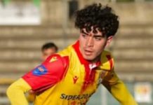 Biagio Sena, diciotto anni e già tra i grandi: “La Serie D è solo l’inizio, voglio crescere ogni giorno” Biagio Sena del Sambiase (foto Roberto Iannello)