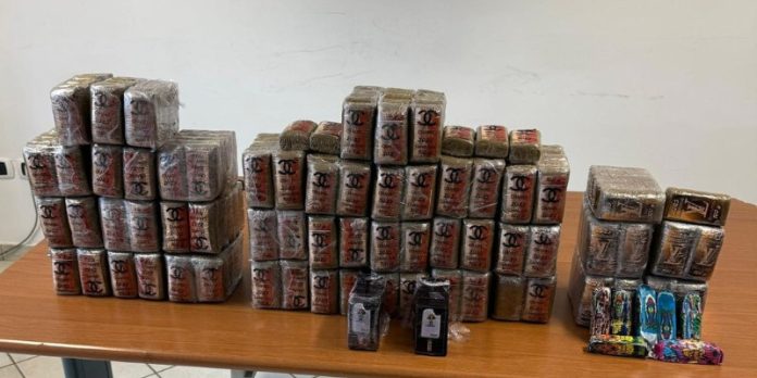 Mormanno (CS) arrestato autotrasportare con 34 kg di hashish a bordo
